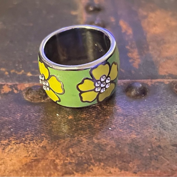 Stainless Steel Green Enamel Ring with Yellow Flowers and Crystals Size 5 - Picture 2 of 7